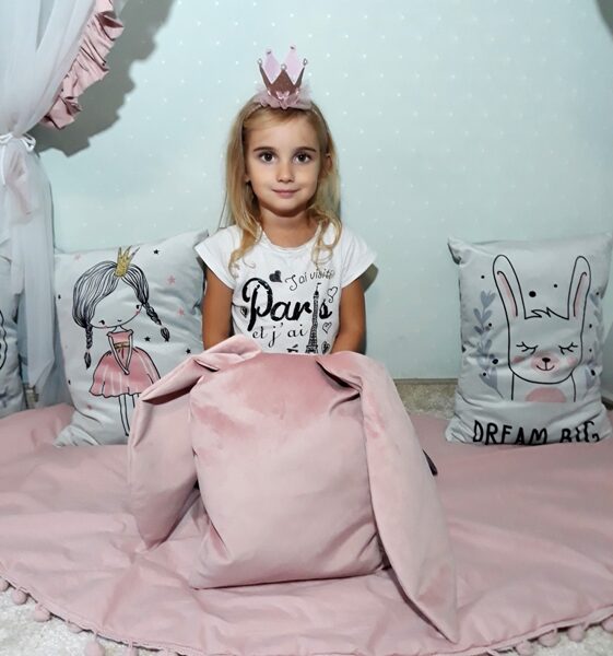 Dekoratyvinė pagalvėlė "Bunny"